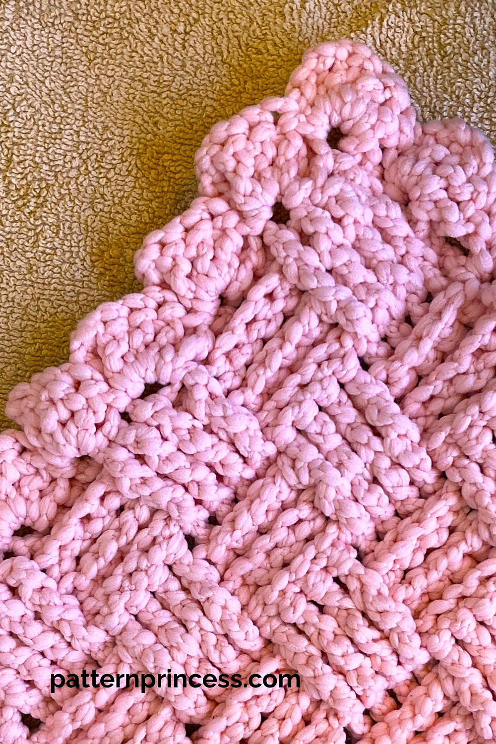 Blush Glam Chunky Blanket