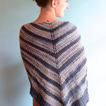 Lilac in the wind Shawl