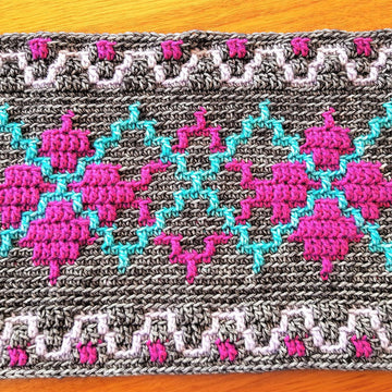Mosaic Argyle Scarf