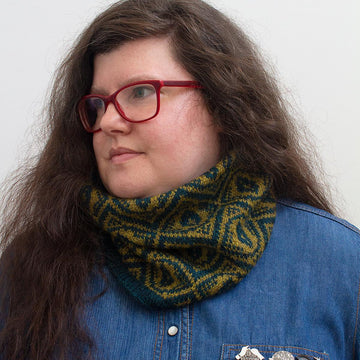 Cat's Eye Cowl