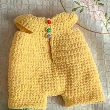 Outfit for Easter Bunny Crochet Pattern