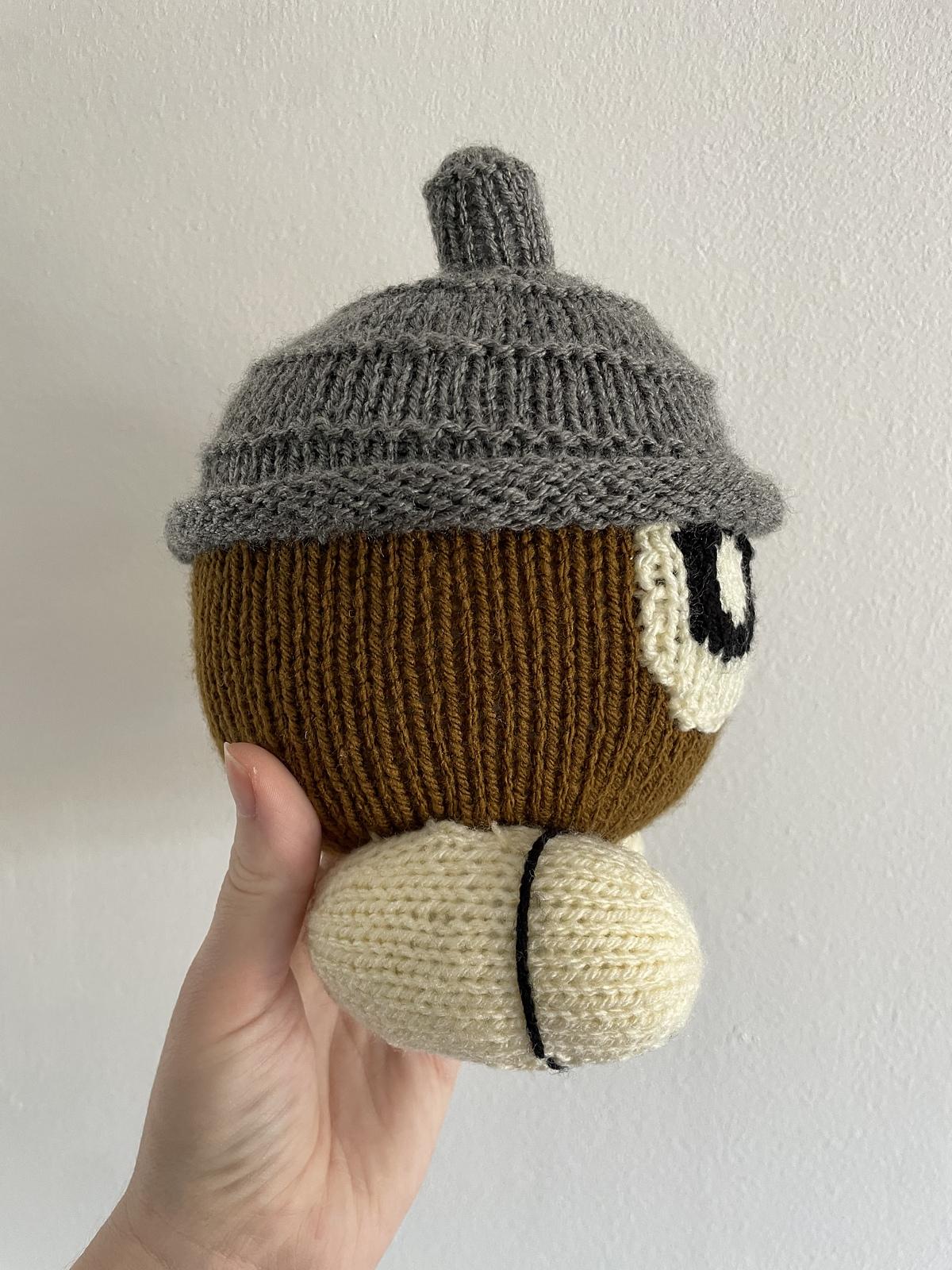 Seedot Pokemon toy