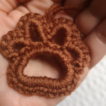 Crochet Paw Print