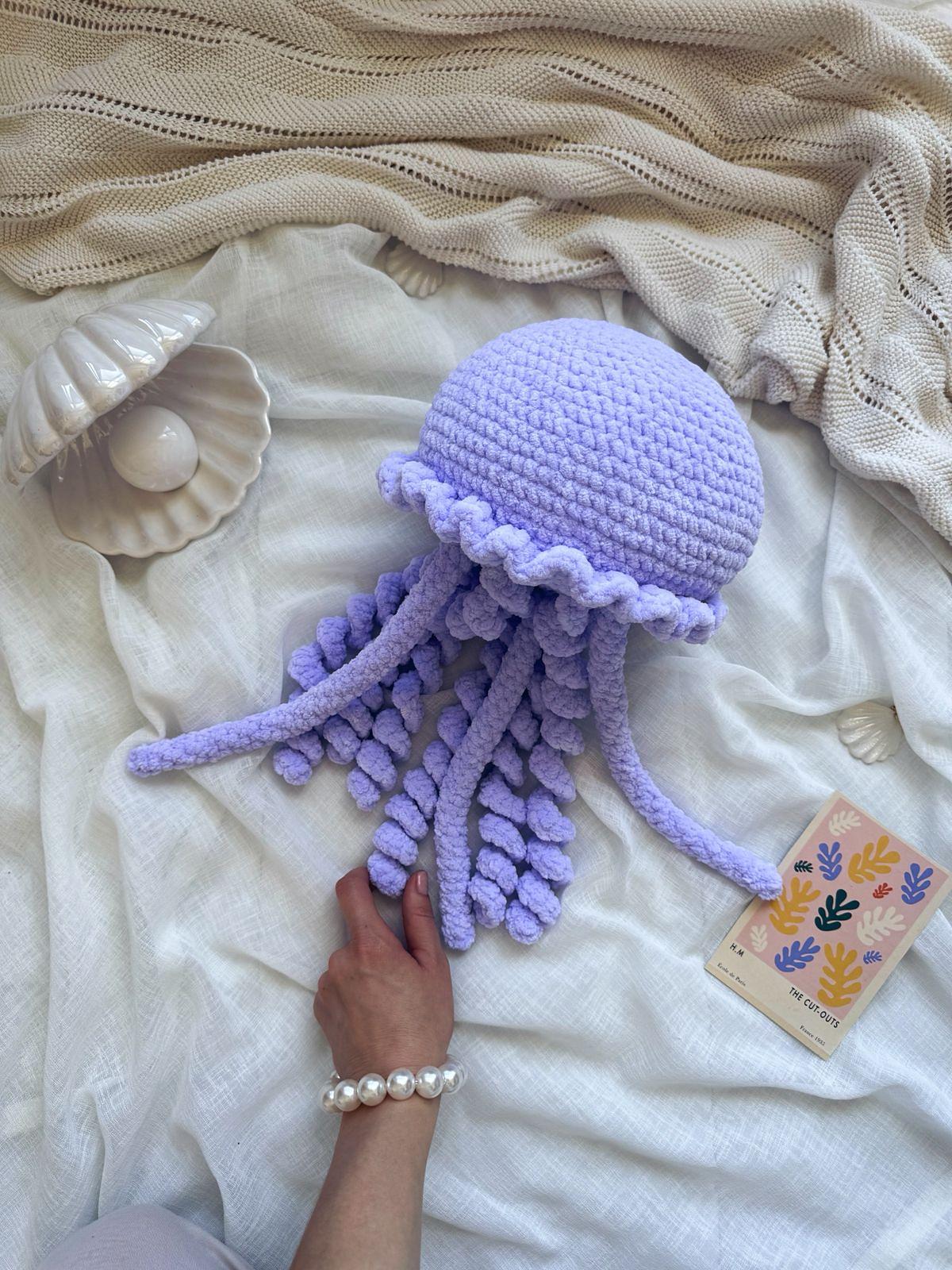 Jellyfish pillow
