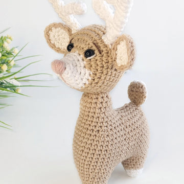 Deer crochet pattern, Christmas reindeer amigurumi pattern