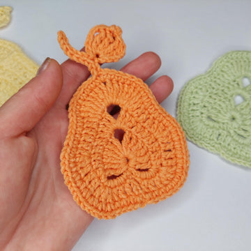 Pear coaster crochet pattern