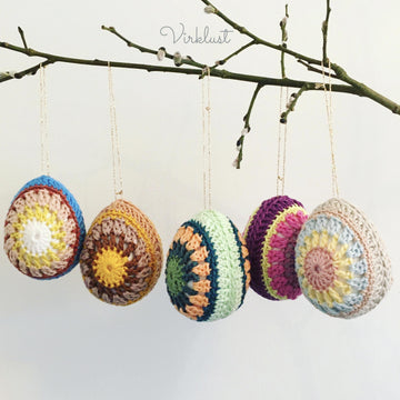 Daisy Crochet Egg