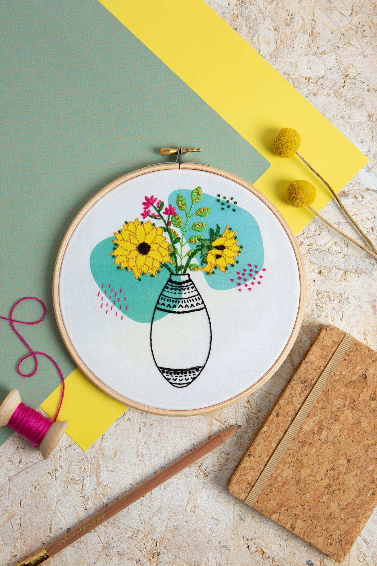Hawthorn Handmade Vase 3  - Sunshine * Embroidery Kit