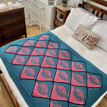 Flowery Patchwork Afgan