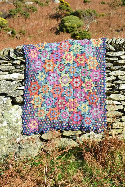 Twinkle, Twinkle Little Star Crochet Blanket