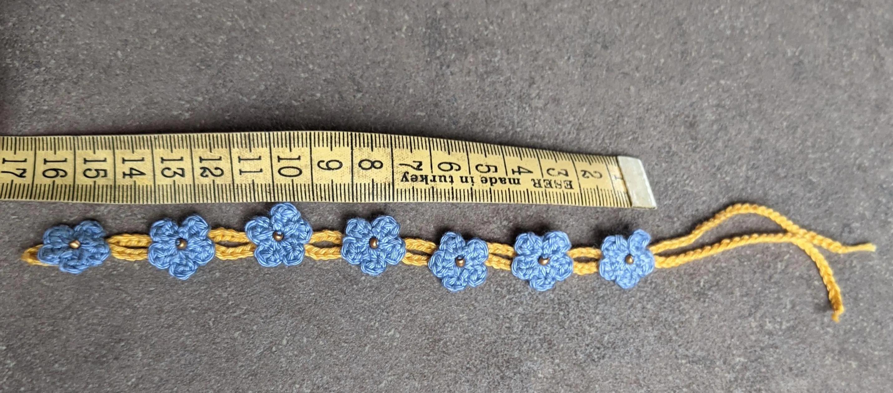 Bracelet Flowers English-US