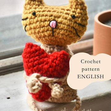 Crochet Valentino the Cat Holding Heart