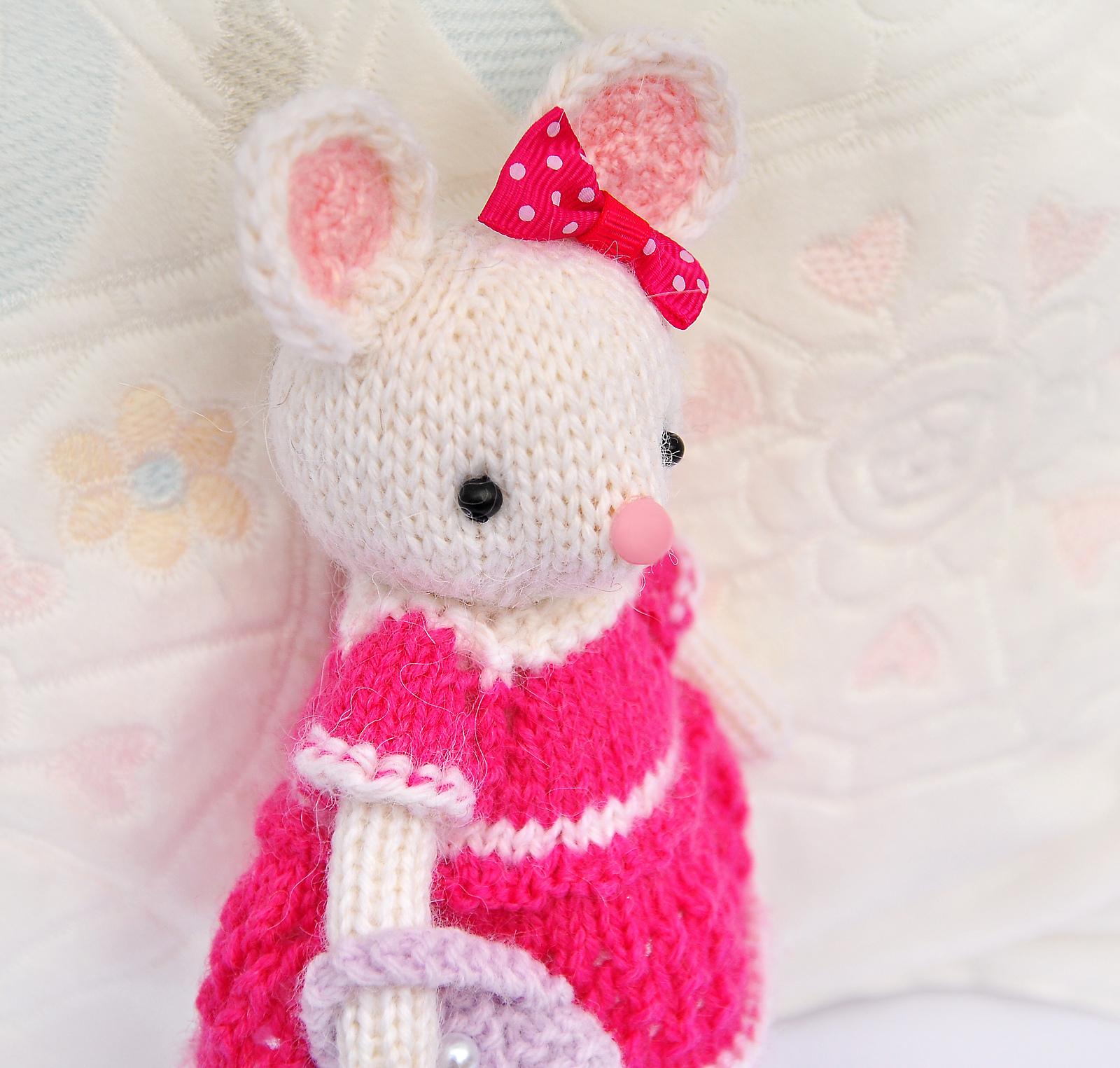 Little girl mouse Lilly