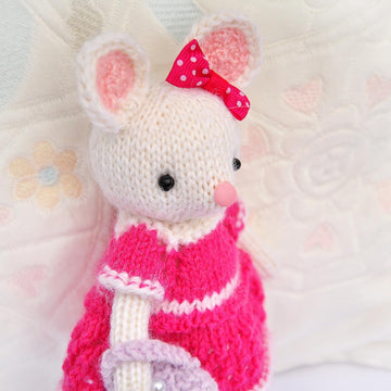 Little girl mouse Lilly