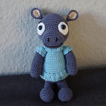 Crochet pattern for hippo Lisa!
