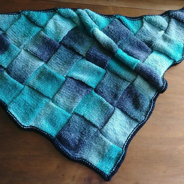 Gridlac Shawl