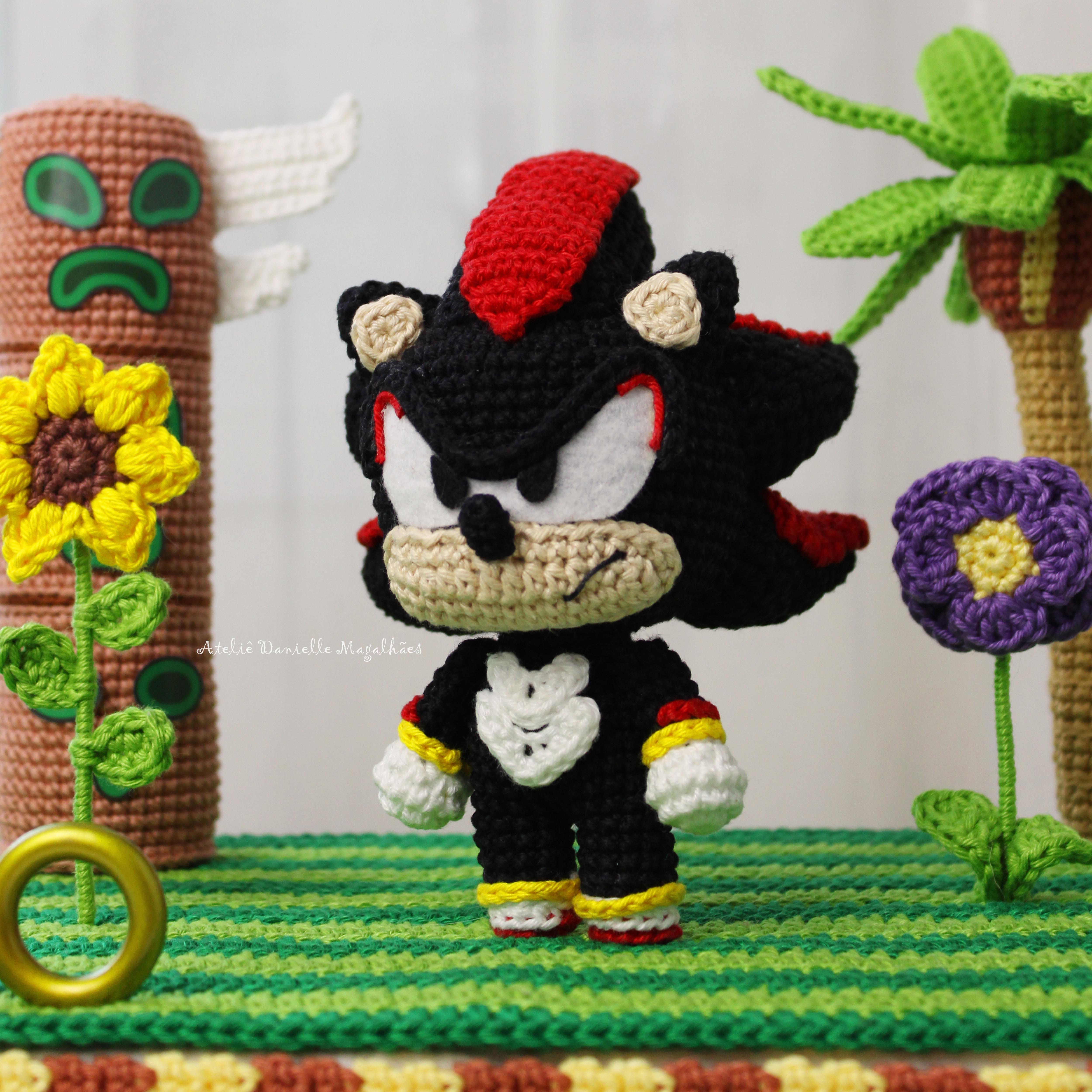 Sonic & Shadow, the hedgehogs amigurumi pattern