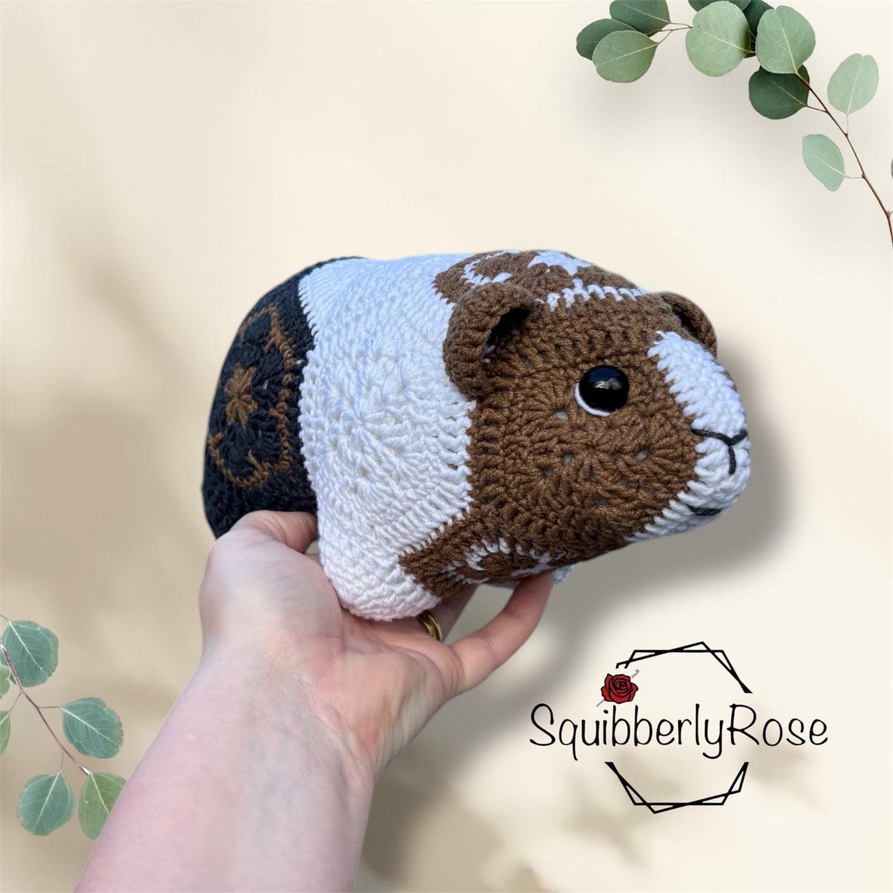 Piggy Small the African flower Guinea Pig