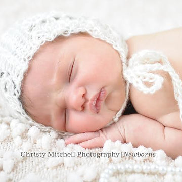 Newborn Scallop & Cables Bonnet and Wrap