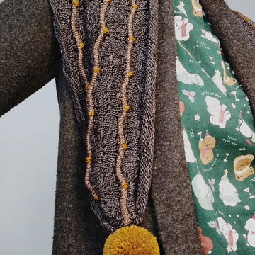 December Garland Scarf