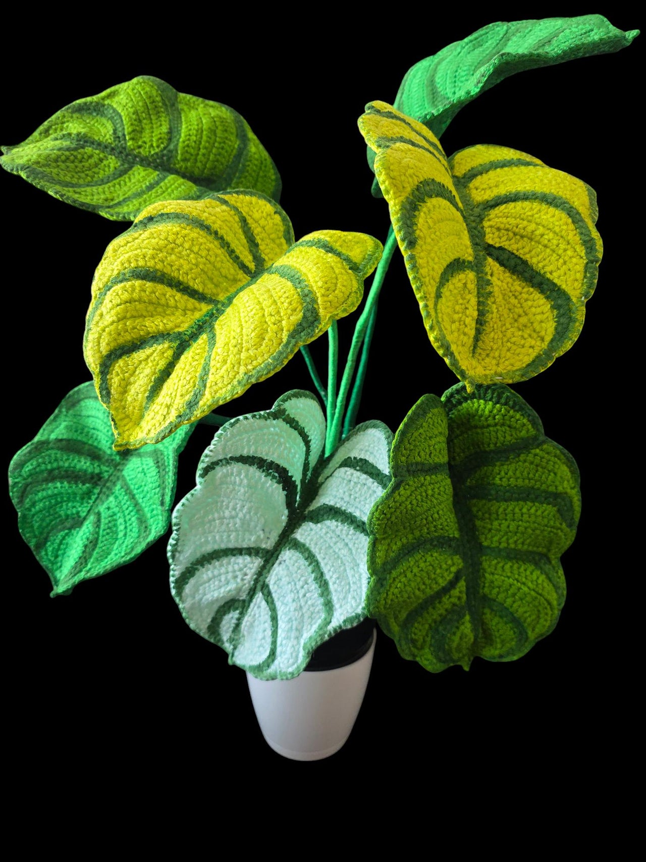 Crochet Dragon Scale Alocasia plant