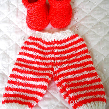 Dolls clothes knitting pattern for a 14-15 inch doll, frilled cardigan, leggings, Hat and Boots