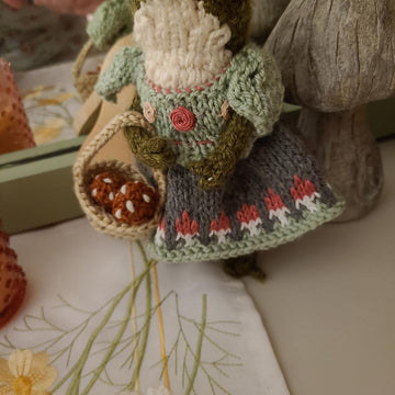Froggy's Leaf Pullover