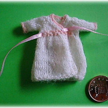 1:12th scale Baby shawl and carrying coat