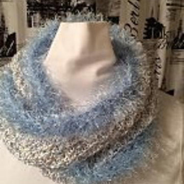 Eyelash Cowl