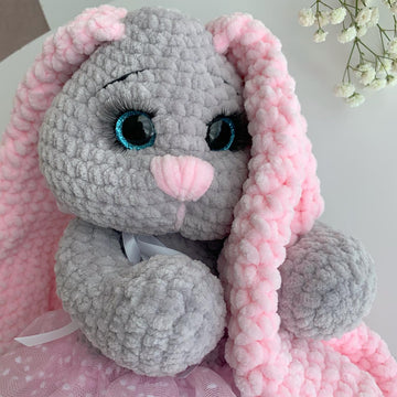 Bunny with long air ears