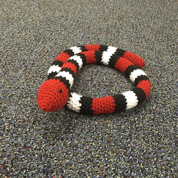 Sleepy Snake Amigurumi