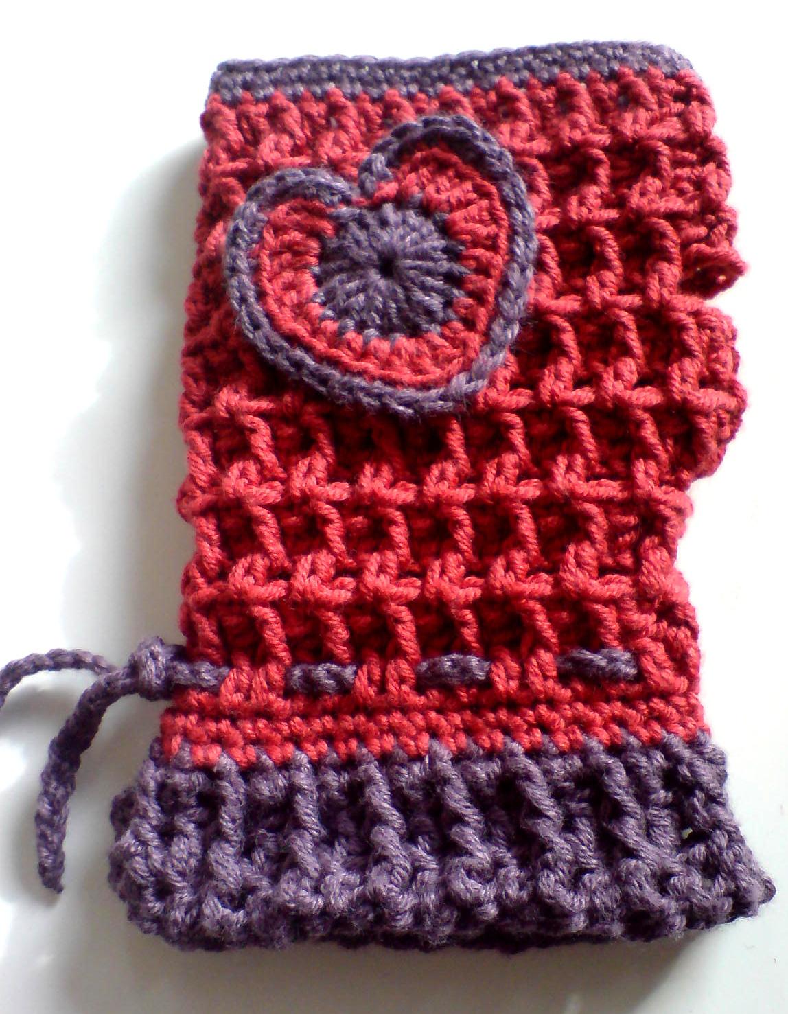 Crochet Keyhole Scarf and Mittens "Sweetheart"