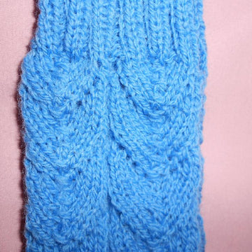 Horseshoe Lace Socks with 3 needles