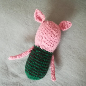 Toy knitting patterns - Knit your Winnie the Pooh and Piglet based on the book