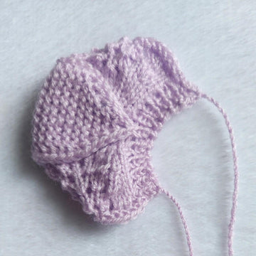 Textured Bonnet for 9 Inch Dolls