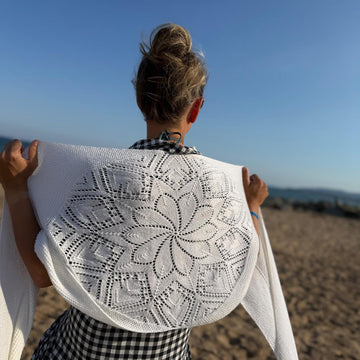 Dahlia Shawl