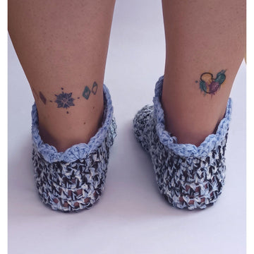 Cute Cuffs crochet socks shells