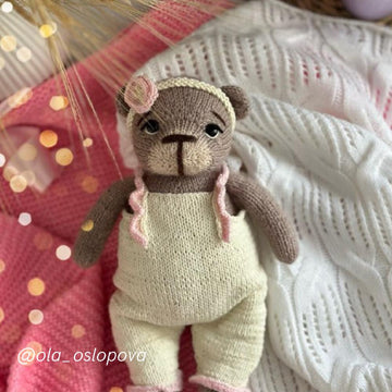 Little Teddy Bear knitting pattern