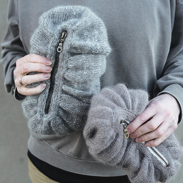 Romance clutch bag