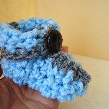 BABY BOY CROCHET BOOTIES