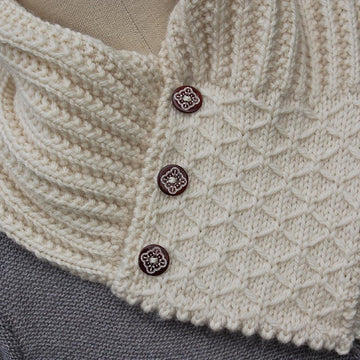 Quilted Lattice Ascot