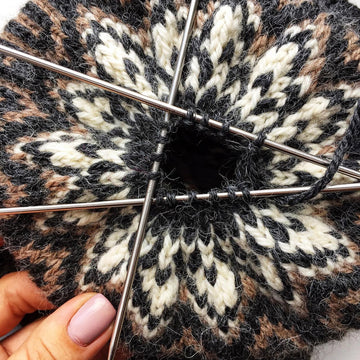 Graphite hat