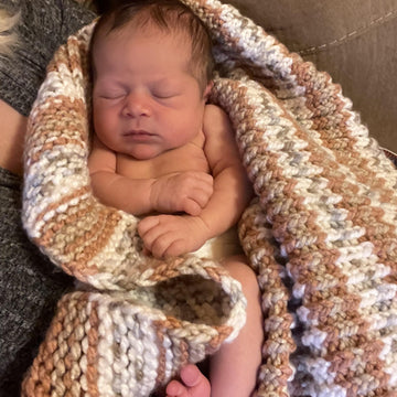 Faux Ribbed Baby Blanket and Hat -- 2 loom knit patterns