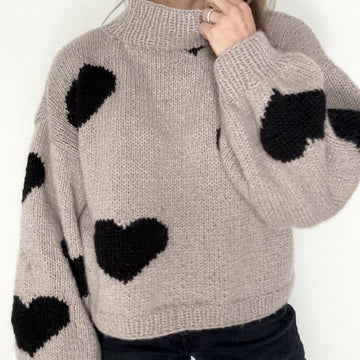 Sweet Heart Pullover