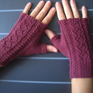 Briony Lace Mitts
