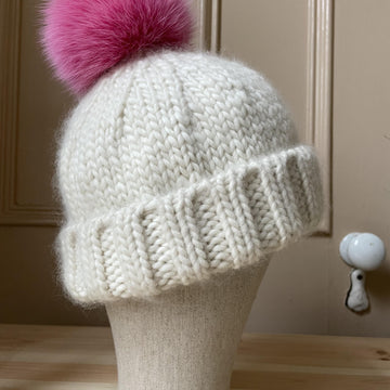 Simple chunky merino pom pom hat