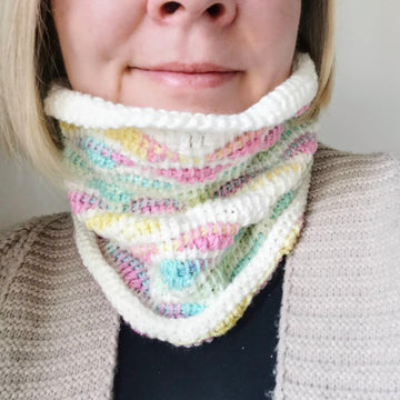 Wavy Unicorn Cowl