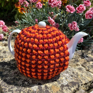 Retro Tweed 4 Cup Teapot Cosy Knitting Pattern