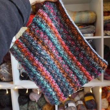 Raspberry Cowl