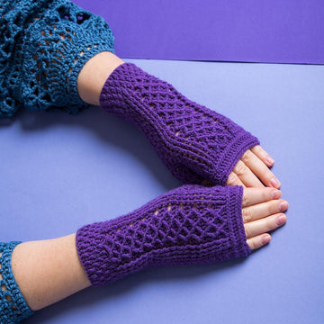 Happy hands crochet mittens